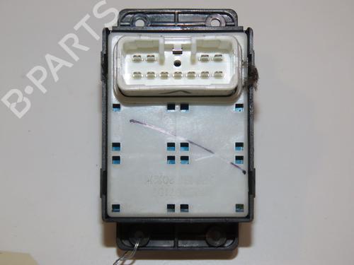 Left front window switch HYUNDAI i10 I (PA) 1.2 | BP28968889I27 - Image 3
