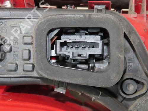 Used Right taillight PEUGEOT 3008 I MPV (0U_) 1.6 HDi (109 hp) 32399735