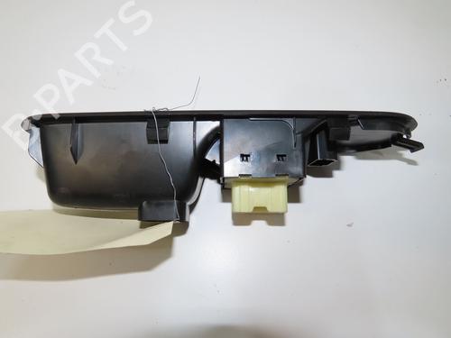 Left front window switch RENAULT TWINGO III (BCM_, BCA_) 1.0 SCe 70 (BCMB) | BP32657998I27 