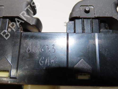 Left front window switch HYUNDAI SANTA FÉ I (SM) 2.0 CRDi 4x4 | BP38275586I27 - Image 3