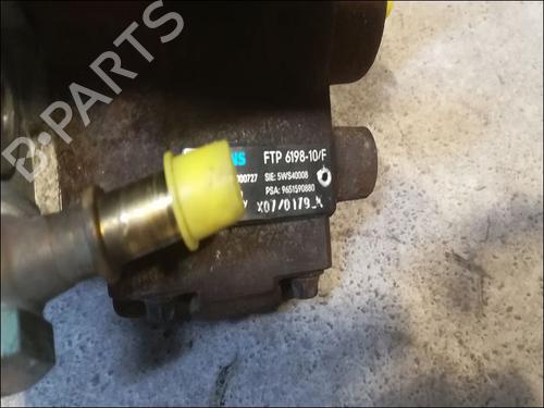 Used Injection pump Injection pump CITROËN C3 I (FC_, FN_) 1.4 HDi (68 hp) 9611504 9611504