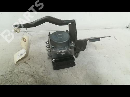 Used ABS pump RENAULT CLIO II (BB_, CB_) 1.5 dCi (B/CB3M) (64 hp) 9609417