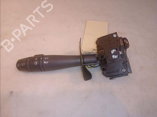 Used Steering column stalk Steering column stalk RENAULT CLIO II (BB_, CB_) 1.2 (BB0A, BB0F, BB10, BB1K, BB28, BB2D, BB2H, CB0A,... (58 hp) 14996273 14996273