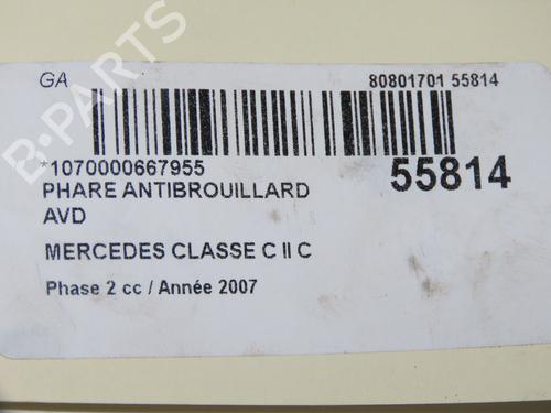 Feu de brouillard avant droit MERCEDES-BENZ C-CLASS (W203) C 220 CDI (203.008) (150 hp) 31984649