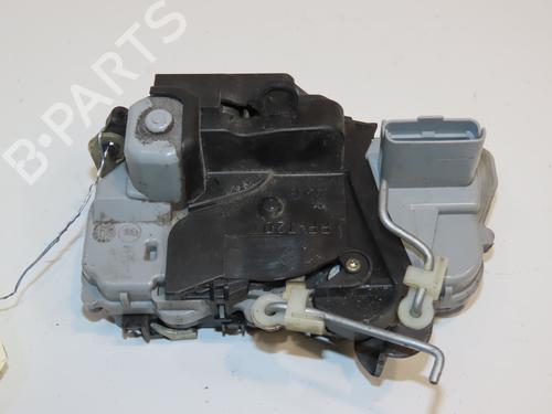 Used Front left lock Front left lock 15504037 15504037