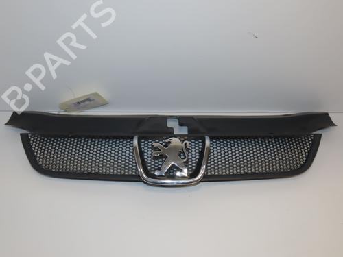 Used Grille PEUGEOT 406 (8B) 2.2 HDi (133 hp) 28968274