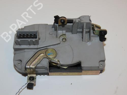 Used Front right lock PEUGEOT 306 Hatchback (7A, 7C, N3, N5) [1993-2003]  23558644