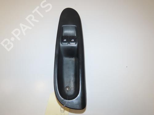 Used Left front window switch Left front window switch RENAULT CLIO III (BR0/1, CR0/1) 1.5 dCi (C/BR0G, C/BR1G) (68 hp) 28831728 28831728