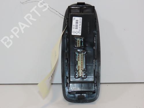 Left front window switch RENAULT KADJAR (HA_, HL_) 1.2 TCe 130 (HLMR) | BP28831757I27 