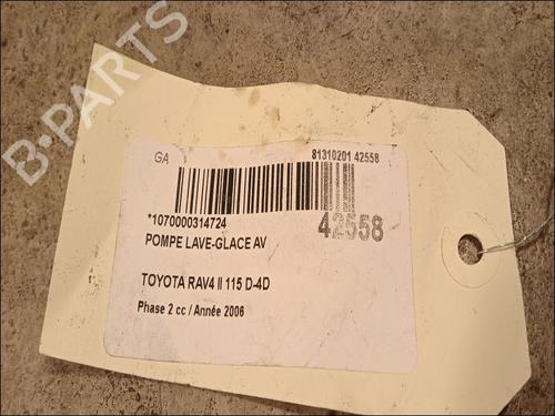 Used Washer pump TOYOTA RAV 4 II (_A2_) 2.0 D 4WD (CLA20_, CLA21_, CLA20R, CLA21R) (116 hp) 14881593