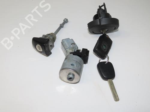 Used Electronic module Electronic module PEUGEOT 308 SW I (4E_, 4H_) 1.6 HDi (109 hp) 32740678 32740678