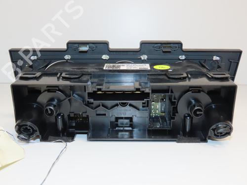 Used Climate control VW POLO V (6R1, 6C1) 1.4 TDI (90 hp) 28967906