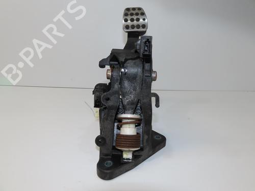 Clutch pedal MERCEDES-BENZ A-CLASS (W176) A 160 CDI / d (176.011) | BP31242470I13