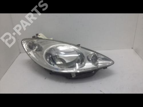 Used Right headlight Right headlight PEUGEOT 1007 (KM_) 1.4 (75 hp) 9601358 9601358