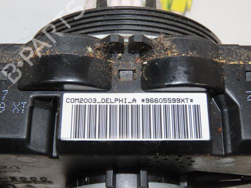 Steering column stalk PEUGEOT 807 (EB_) 2.0 HDi | BP33279274I23 - Image 5
