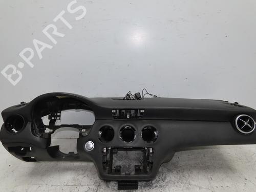 Dashboard MERCEDES-BENZ A-CLASS (W176) A 160 CDI / d (176.011) | BP31912132C46 