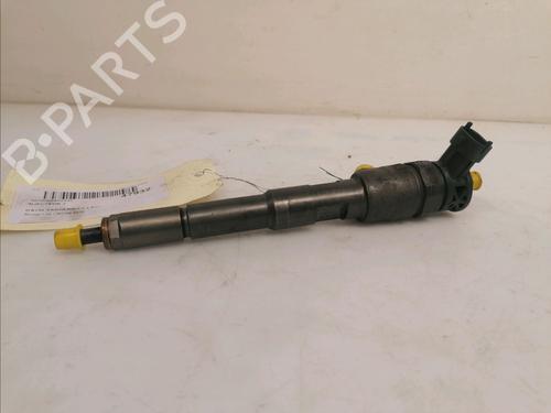 Injector DACIA SANDERO II 1.5 dCi (90 hp) 15685613