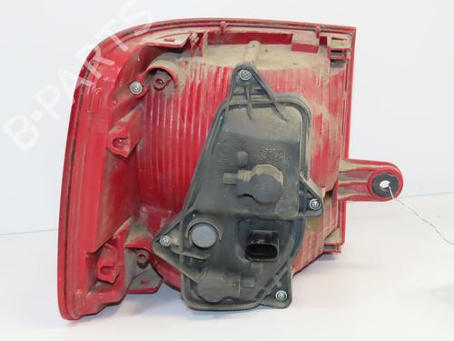 Right taillight VW TOURAN (1T3) 2.0 TDI | BP28832702C35 