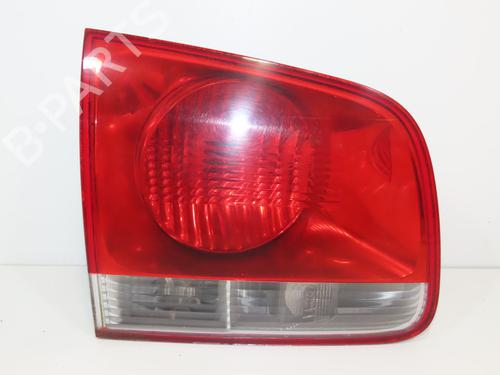 Venstre baglygte bagklap VW TOUAREG (7LA, 7L6, 7L7) 2.5 R5 TDI (174 hp) 19170788