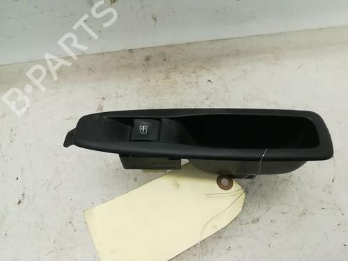 Used Right rear window switch Right rear window switch RENAULT CAPTUR I (J5_, H5_) 1.2 TCe 120 (118 hp) 9594794 9594794