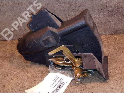 Rear left lock MERCEDES-BENZ E-CLASS (W210) E 270 CDI (210.016) (170 hp) 9619292