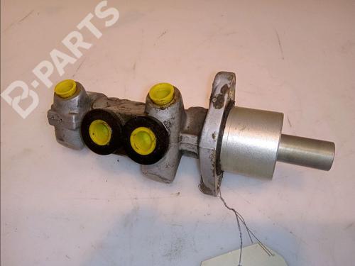 Used Brake master cylinder RENAULT CLIO II (BB_, CB_) 1.5 dCi (100 hp) 12094894