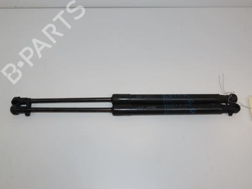 Used Hood lift support BMW 1 (E87) 118 d (143 hp) 19319552
