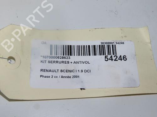 Used Electronic module RENAULT SCÉNIC I MPV (JA0/1_, FA0_) 1.9 dCi RX4 (102 hp) 31843296