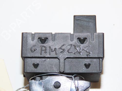 switch-fiat-500l-351_-352_-2012-28831078 main image