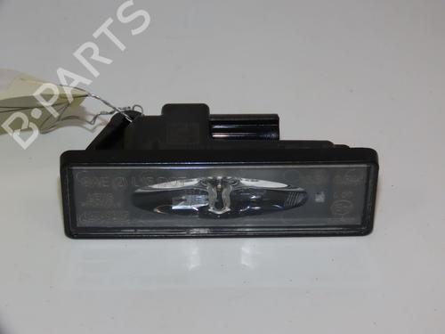 Used Licence plate light RENAULT CLIO V (B7_) 1.6 E-TECH 145 (B7MU) (143 hp) 18859371