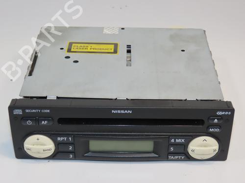 Used Radio NISSAN MICRA III (K12) 1.2 16V (80 hp) 23098694