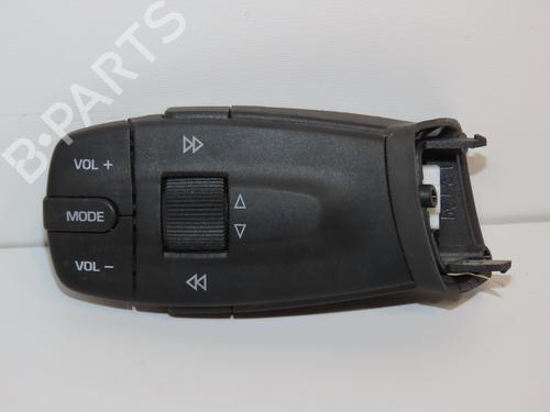 Used Switch SEAT IBIZA IV (6J5, 6P1) 1.9 TDI (105 hp) 18837250