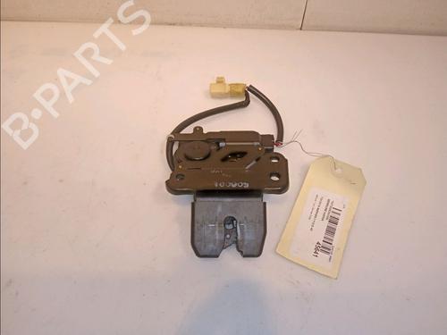 Used Tailgate lock TOYOTA AVENSIS (_T25_) 2.0 D-4D (CDT250_, CDT250R) (116 hp) 13014136