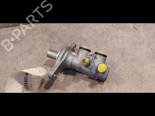 Used Brake master cylinder Brake master cylinder FIAT PANDA (169_) 1.3 D Multijet (169.AXC1A) (70 hp) 9613375 9613375