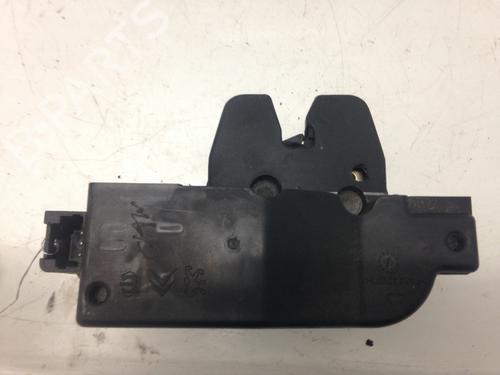 Used Tailgate lock CITROËN C3 I (FC_, FN_) 1.1 i (60 hp) 23177293