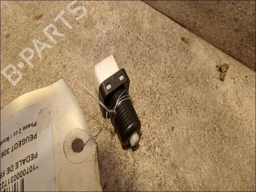 Used Break pedal Break pedal PEUGEOT 306 (7B, N3, N5) 1.6 SR (89 hp) 9618045 9618045