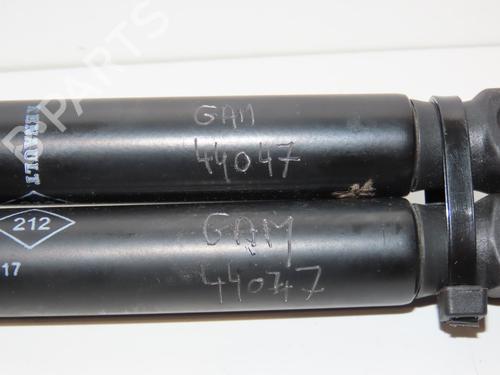 Tailgate lift support DACIA DUSTER (HS_) 1.5 dCi 4x4 | BP19123490C138 