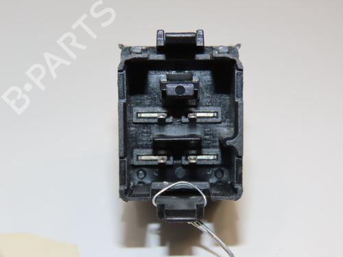warning-switch-vw-passat-b6-3c2-2005-2006-2007-2008-2009-2010-2011-28967778 main image