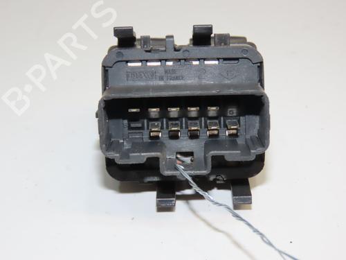 Left front window switch RENAULT TRAFIC II Van (FL) 2.0 dCi 115 (FL01, FL0U, FL00, FL0H, FL0M) | BP30556768I27