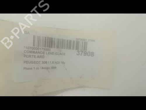 Used Right rear window switch Right rear window switch PEUGEOT 308 I (4A_, 4C_) 1.6 HDi (109 hp) 9602259 9602259