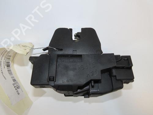 Used Tailgate lock Tailgate lock PEUGEOT 5008 II (MC_, MJ_, MR_, M4_) 1.6 BlueHDi 120 (MCBHZH, MCBHZW) (120 hp) 33860697 33860697