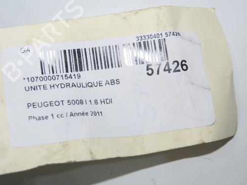 Used ABS pump ABS pump PEUGEOT 5008 (0U_, 0E_) 1.6 HDi (112 hp) 33633904 33633904