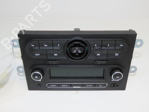 Radio RENAULT TWINGO III (BCM_, BCA_) 1.0 SCe 75 | BP32332349E6