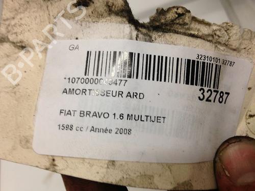 Used Right rear shock absorber Right rear shock absorber 9593960 9593960