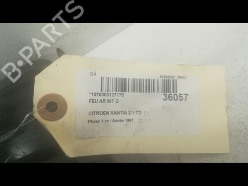 right-tailgate-light-citroen-xantia-x1_-x2_-21-turbo-d-12v-95668022-1993-1994-1995-1996-1997-1998-1999-2000-2001-2002-2003-9598841 main image
