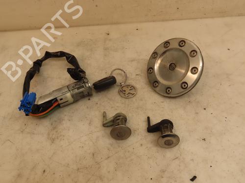 Annen PEUGEOT 206 Hatchback (2A/C) 1.4 i (75 hp) 16781297
