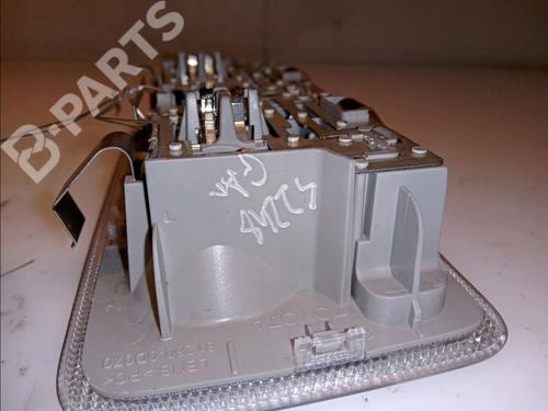 Interior roof light TOYOTA YARIS (_P13_) 1.5 Hybrid (NHP130_, NHP130) | BP11103906I8 