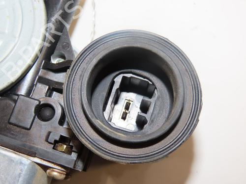 Used Front right window mechanism TOYOTA RAV 4 II (_A2_) 2.0 4WD (ACA21, ACA20) (150 hp) 28831124