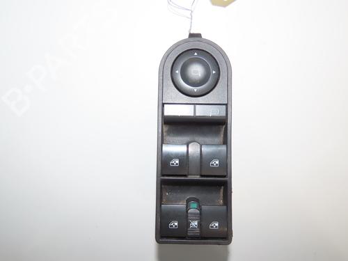 Used Left front window switch Left front window switch 30652530 30652530