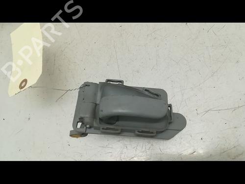 Used Front left interior door handle Front left interior door handle 23175939 23175939